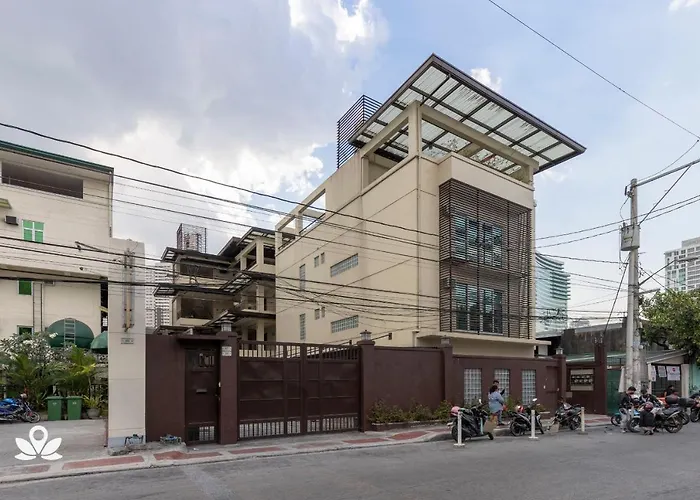 Zen 10th Ave Cubao