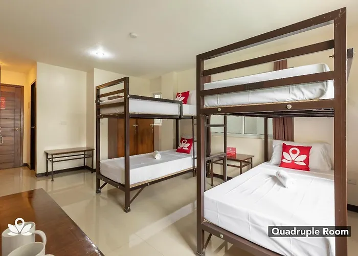Zen 10th Ave Cubao Hotel 3*